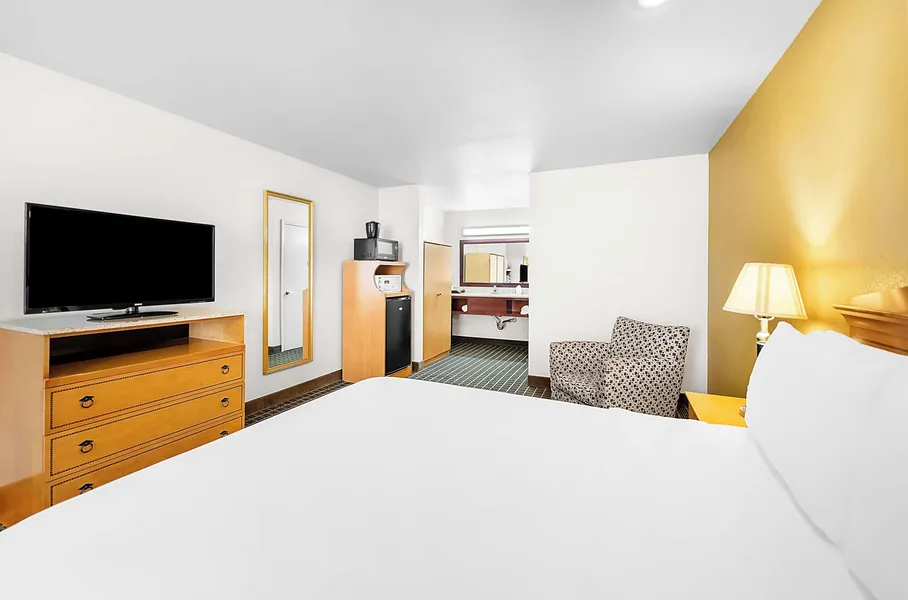 SureStay Plus Hotel by Best Western San Jose Central City hotel detail image 6