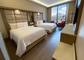 Safi Royal Luxury Metropolitan hotel thumbnail 7