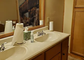 Snyder's Knob Bed and Breakfast hotel thumbnail 5