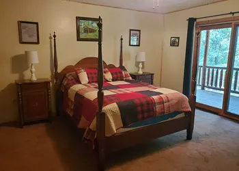 Snyder's Knob Bed and Breakfast hotel thumbnail 6