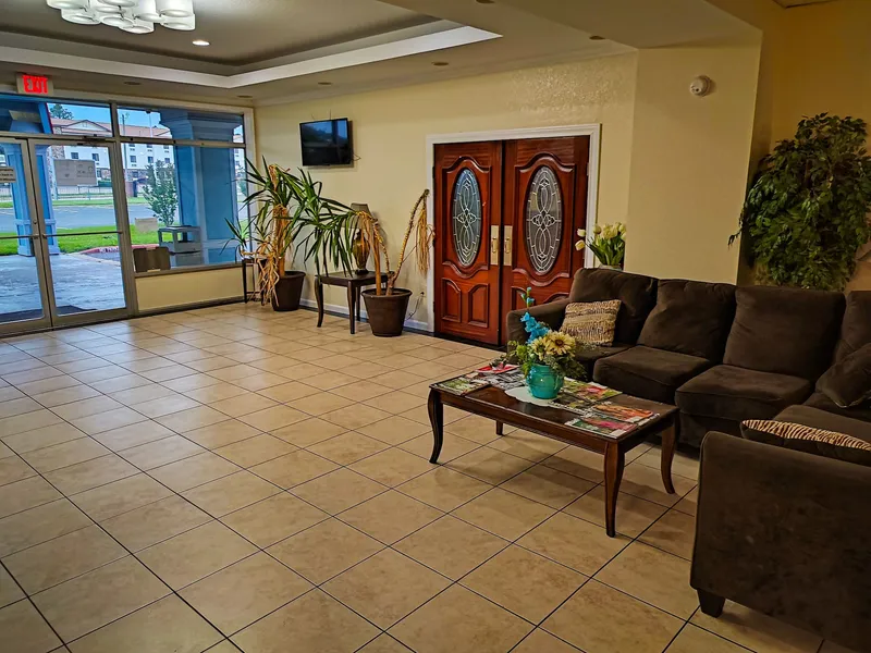 Clover Inn & Suites hotel detail image 2
