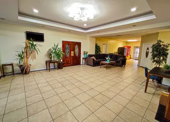 Clover Inn & Suites hotel thumbnail 4
