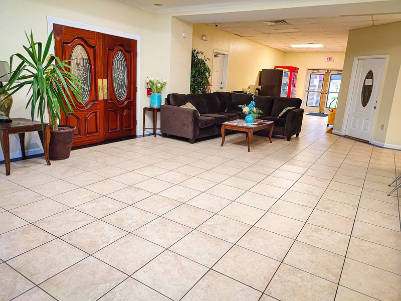 Clover Inn & Suites hotel detail image 6