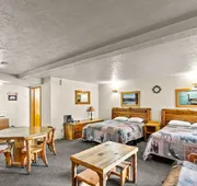 Willamette Pass Inn hotel detail image 4