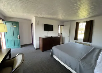Rips Country Inn hotel thumbnail 3
