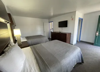 Rips Country Inn hotel thumbnail 6