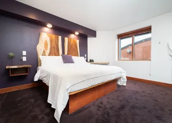 The Horton Hotel and Rooftop Lounge hotel thumbnail 8