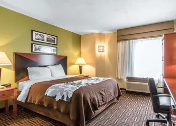 The Douillet by Demeure Hotels hotel thumbnail 6