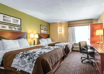The Douillet by Demeure Hotels hotel thumbnail 7