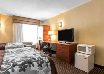 The Douillet by Demeure Hotels hotel thumbnail 8