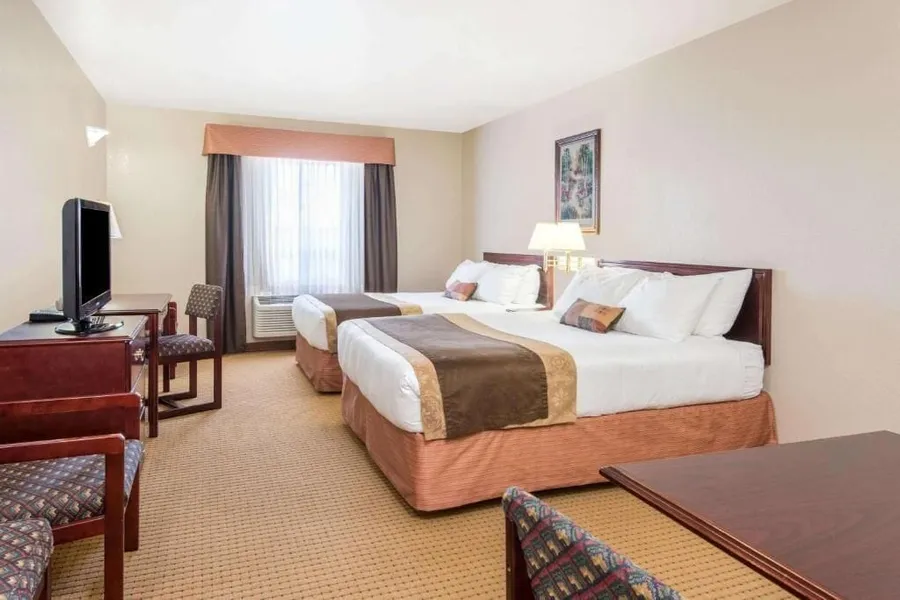 Gold Circle Inn hotel detail image 6