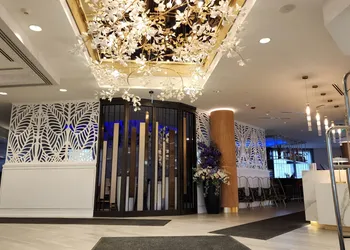 Bloom Mississauga, Tapestry Collection by Hilton hotel thumbnail 2
