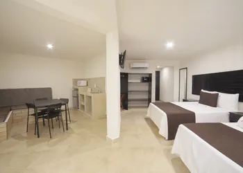 Mayev Express hotel thumbnail 6