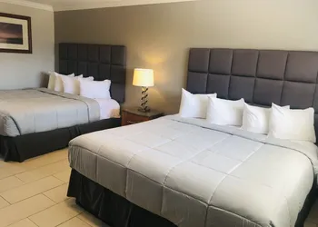 Coastal Sands Inn hotel thumbnail 5