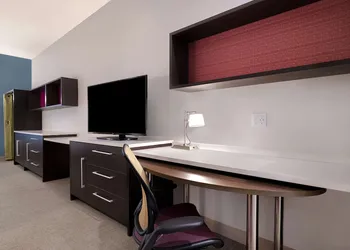 Home2 Suites By Hilton Redding hotel thumbnail 8
