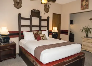 Lokahi Lodge hotel thumbnail 5