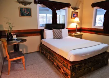Lokahi Lodge hotel thumbnail 6