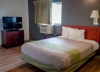 Motel 6 Greensboro, NC - I-40 hotel thumbnail 8