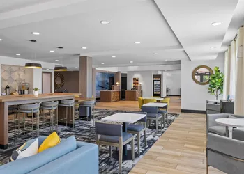 La Quinta Inn & Suites by Wyndham Santa Cruz hotel thumbnail 2
