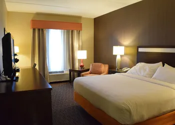 Holiday Inn Express Hotel & Suites Watertown-Thousand Island by IHG hotel thumbnail 4