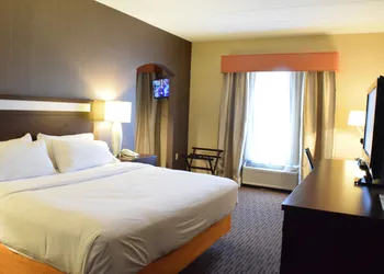 Holiday Inn Express Hotel & Suites Watertown-Thousand Island by IHG hotel thumbnail 6