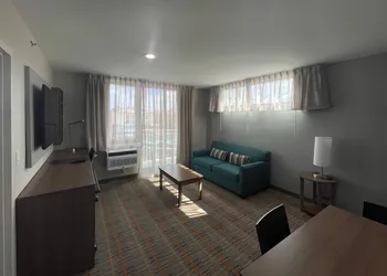 MainStay Suites Bronx - Belmont hotel thumbnail 4