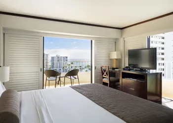 Lotus Honolulu at Diamond Head hotel thumbnail 6