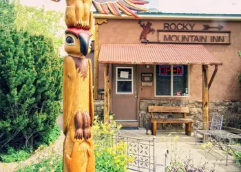 Rocky Mountain Inn hotel thumbnail 2