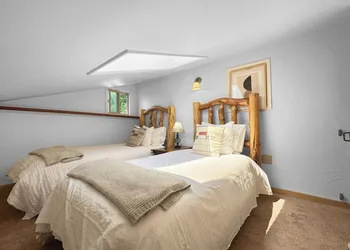 Rocky Mountain Inn hotel thumbnail 8