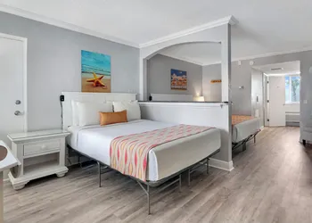 Pelican Pointe Clearwater Beach Hotel hotel thumbnail 5
