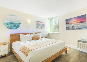 Pelican Pointe Clearwater Beach Hotel hotel thumbnail 8