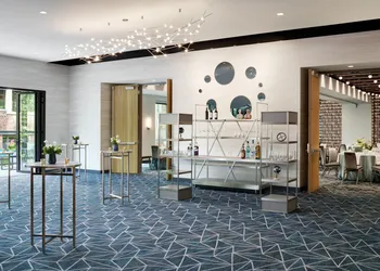 Astra Hotel, Seattle, A Tribute Portfolio Hotel by Marriott hotel thumbnail 4