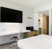 Astra Hotel, Seattle, A Tribute Portfolio Hotel by Marriott hotel detail image 7