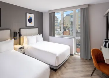 voco Times Square South New York by IHG hotel thumbnail 2