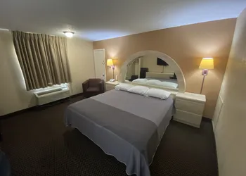 Apple Tree Inn Tyler Lindale hotel thumbnail 2