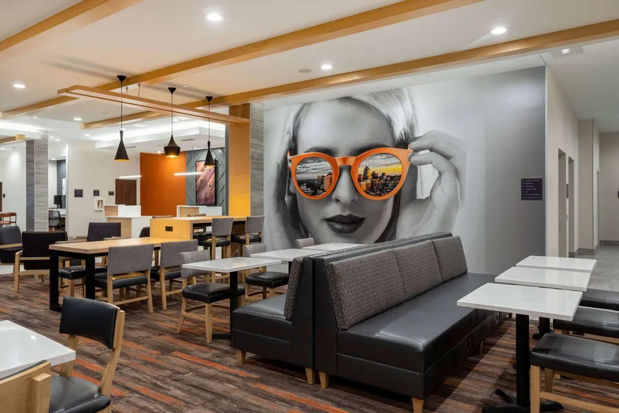 La Quinta Inn & Suites By Wyndham Pflugerville hotel detail image 2