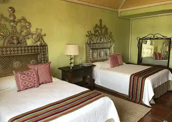 Casa Sofía hotel thumbnail 2