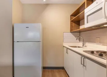 Extended Stay America Premier Suites - Miami - Airport - Doral - 25th Street hotel thumbnail 8