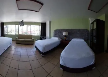 Hotel El Cortés hotel thumbnail 8