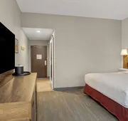 Hampton Inn By Hilton Cornwall hotel detail image 7