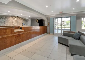Studio 6 Ontario, Ca - Convention Center - Airport hotel thumbnail 2