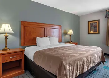Quality Inn & Suites Chattanooga West near Lookout Mountain hotel thumbnail 5