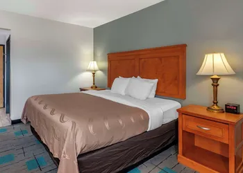 Quality Inn & Suites Chattanooga West near Lookout Mountain hotel thumbnail 7