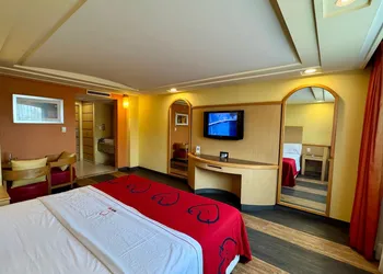 Hot Plaza del Rey | Love Hotel | Solo Adultos hotel thumbnail 7