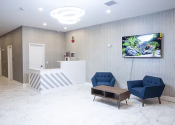 Peachtree Suites hotel thumbnail 3