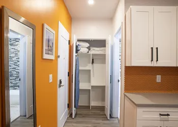Peachtree Suites hotel thumbnail 7