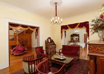 Oaklea Mansion Bed and Breakfast hotel thumbnail 2