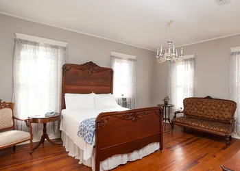 Oaklea Mansion Bed and Breakfast hotel thumbnail 4