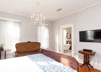 Oaklea Mansion Bed and Breakfast hotel thumbnail 5
