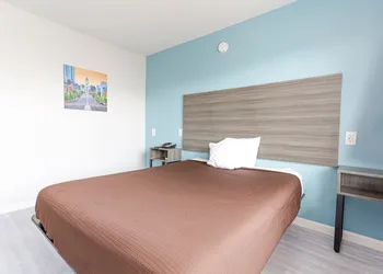 Rest Inn hotel thumbnail 5